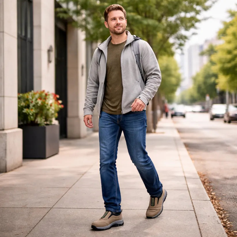 🎁 Oferta especial: 50% 🎁 Zapatos ortopédicos para caminar para hombre — Zapatos de gamuza cosidos a mano 👟 Impermeables y antideslizantes ✅ Soporte para el arco — Caminar cómodamente.