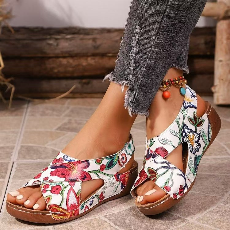 ⏰️Nu rata reducerea noastră de 50%! ✅ Sandale de înaltă calitate 🦶 Model nou de vară - impermeabile și antiderapante 🔴 ușoare și elegante, potrivite pentru orice ocazie.